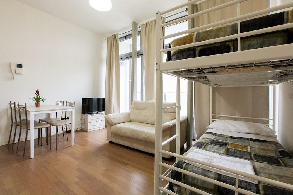Red Line Apartments Milano Exterior foto