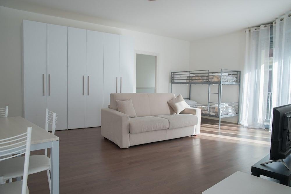 Red Line Apartments Milano Exterior foto
